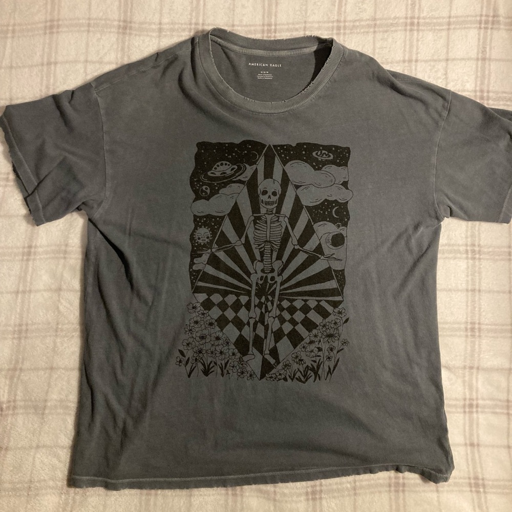 American Eagle Graphic Tee